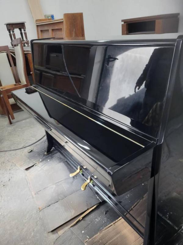 Pianino czarne