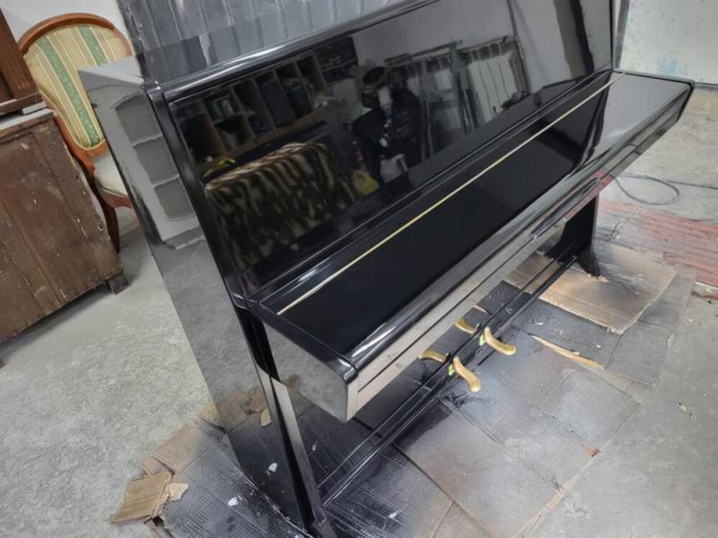 pianino-czarne-2